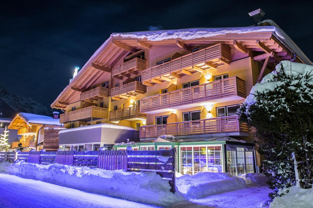 Aktiv- Und Wellnesshotel Gutjahr Abtenau Ngoại thất bức ảnh